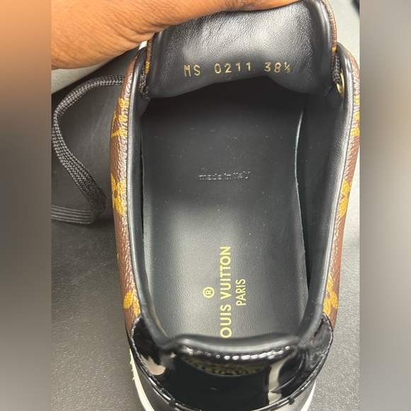 Authentic Louis Vuitton front row sneakers - Picture 3 of 7